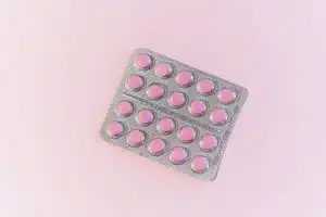 Contraception : Découvrez les avantages et inconvénients des différentes options disponibles