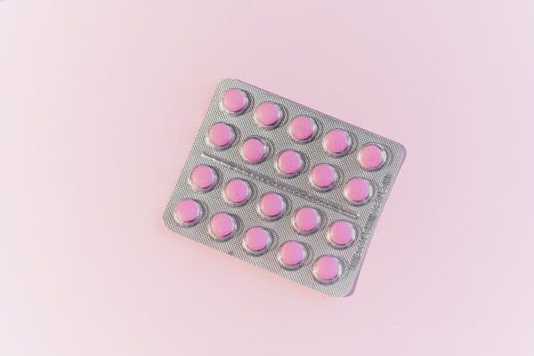 Contraception : Découvrez les avantages et inconvénients des différentes options disponibles