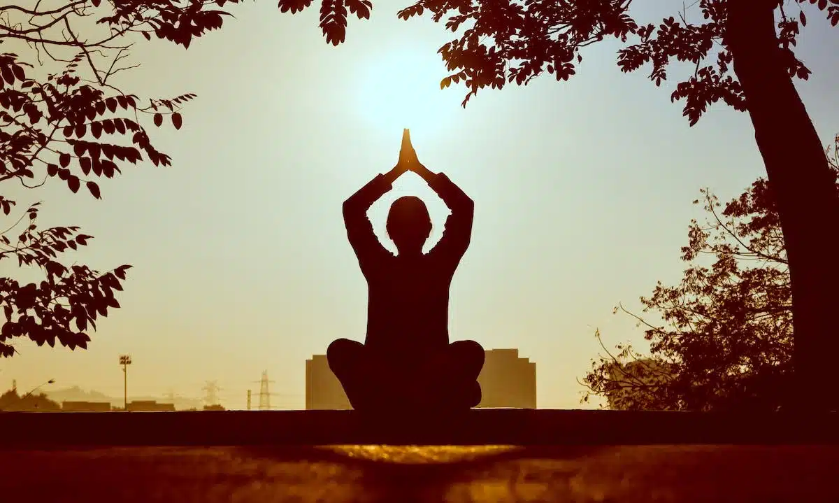 Vaincre le stress et l’anxiété : astuces simples et efficaces pour une vie sereine