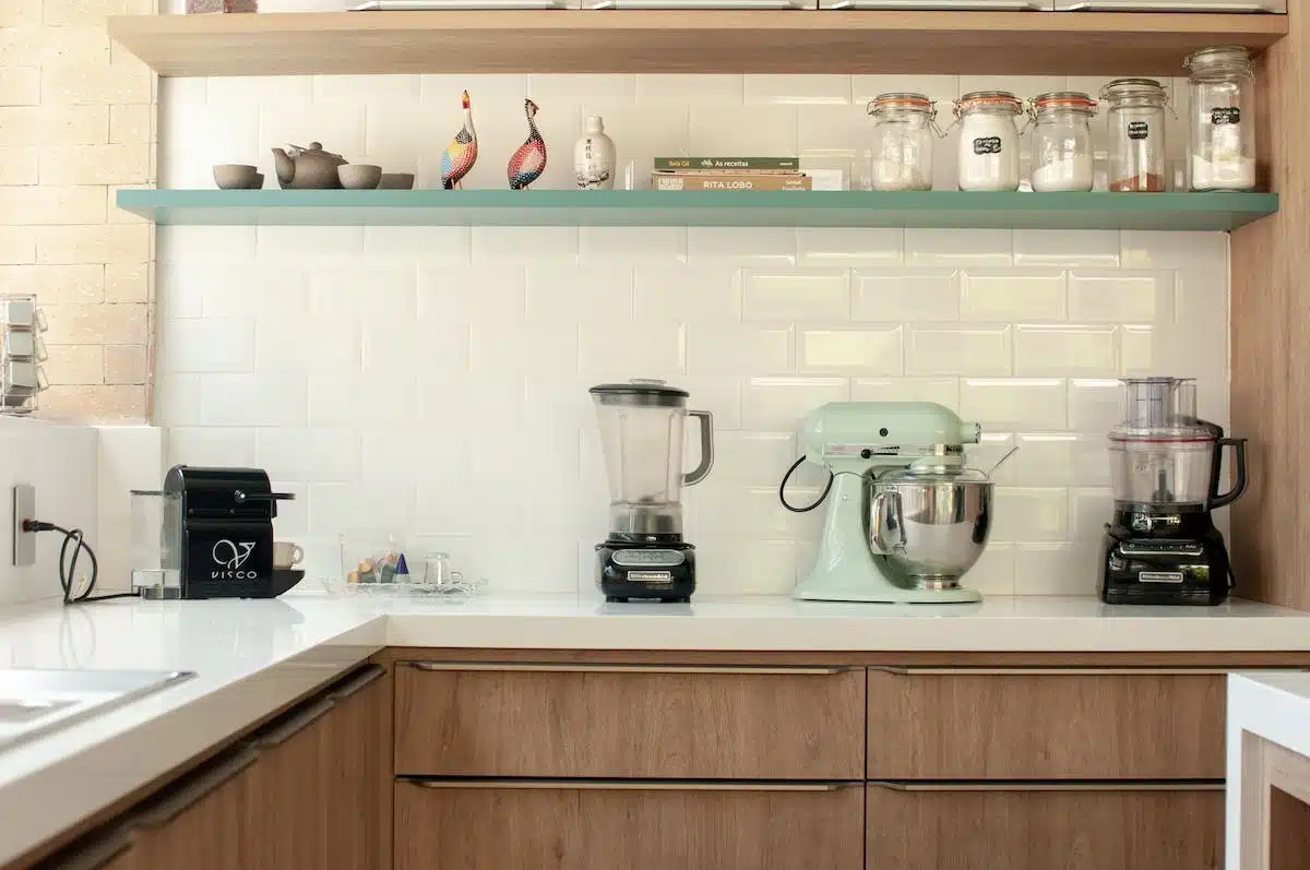 Optimisez l’organisation de votre cuisine avec ces astuces pratiques