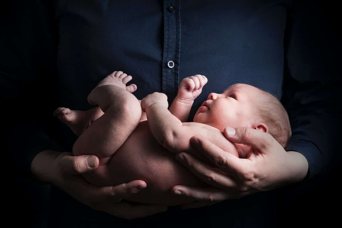 Préparer l’arrivée d’un nouvel enfant : les meilleures stratégies pour accueillir un nouveau-né dans la famille