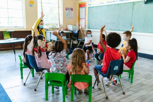 Favoriser l’autonomie des enfants : Guide pratique et astuces incontournables