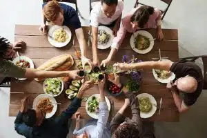 Les avantages indéniables des repas en famille pour une alimentation équilibrée