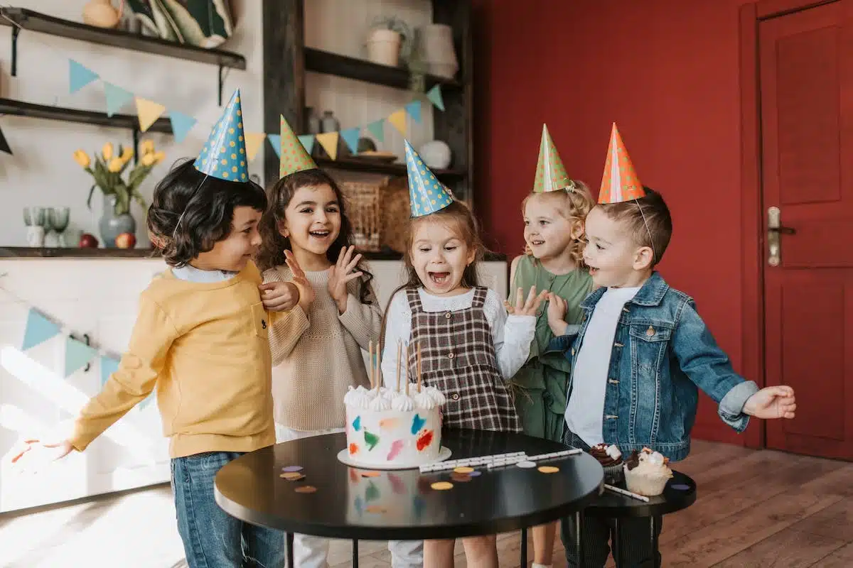 Organiser un anniversaire inoubliable pour son enfant : les clés du succès