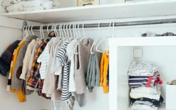 Gérer les écrans efficacement : Conseils pour aider les enfants à trouver un équilibre numérique