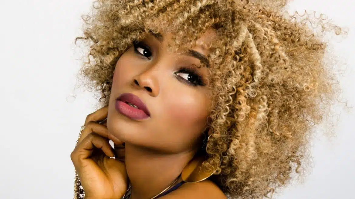 Assortir les couleurs selon sa morphologie : astuces pour un look harmonieux