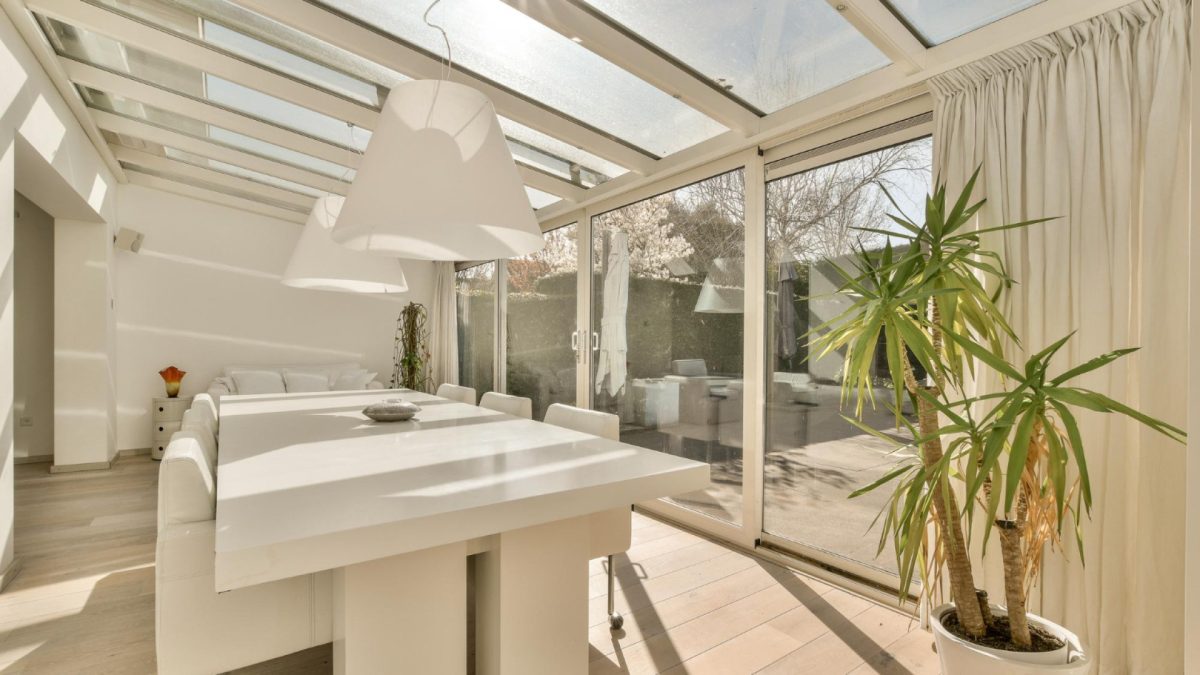 Maisons à Pont-l’Évêque et vérandas : intégrer une extension sans dénaturer la façade