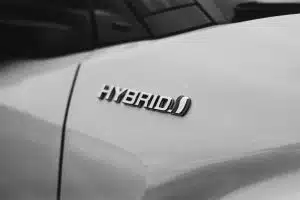 Les différents types de voitures hybrides : quel modèle vous convient ?
